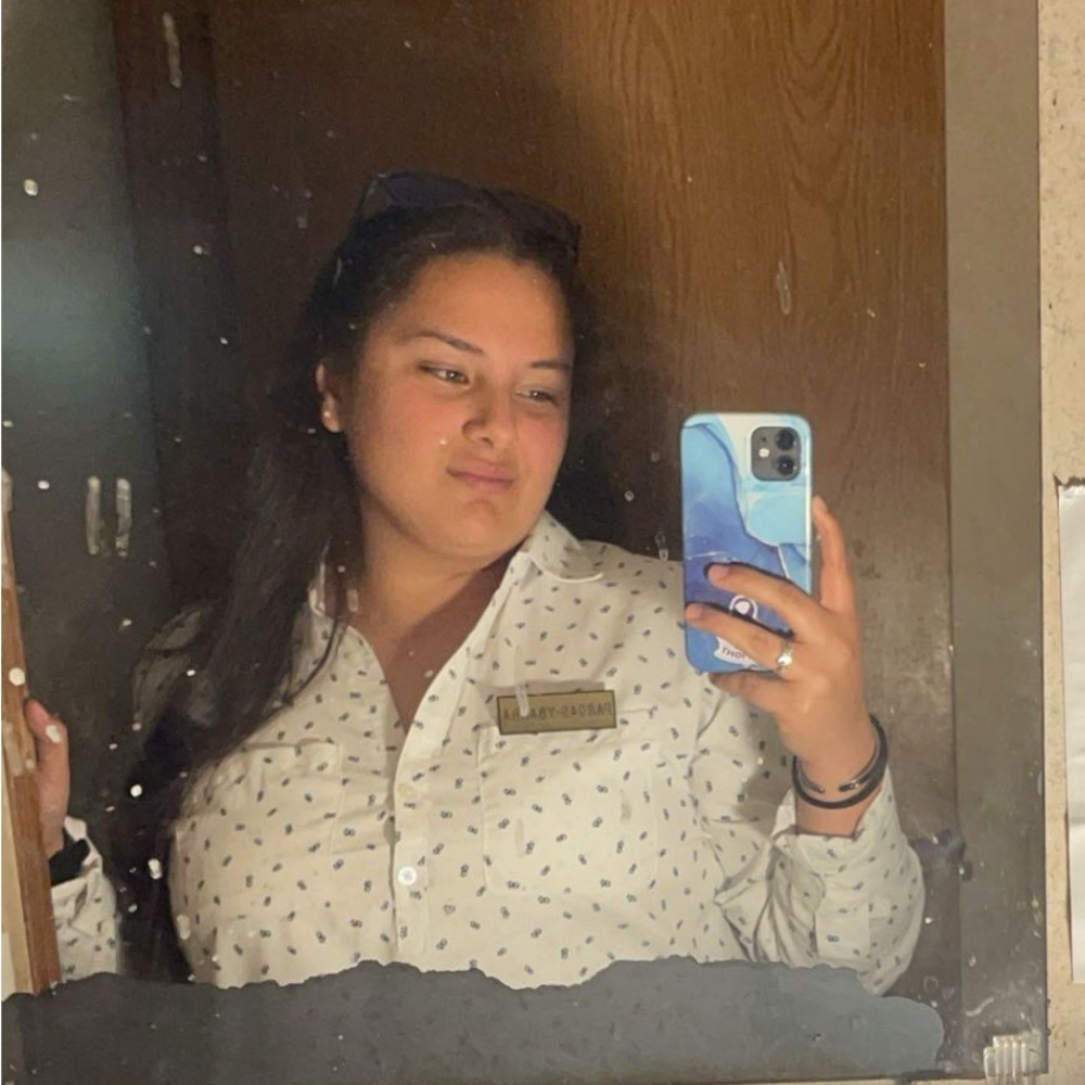 Magellan Outdoors White Shirt with Blue Pattern - Picture 7 of 7